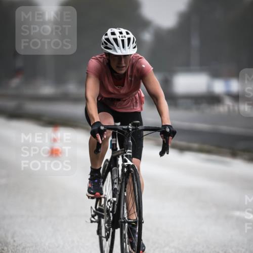 16.08.2026 - KN Förde Triathlon 2026 H.Heesch http://msf.ph/oto/9971637 16.08.2026 10:01:02 Radfahren 212, 243 meine-sportfotos.de