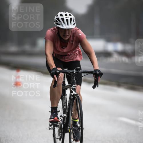 16.08.2026 - KN Förde Triathlon 2026 H.Heesch http://msf.ph/oto/9971639 16.08.2026 10:01:02 Radfahren 212, 243 meine-sportfotos.de