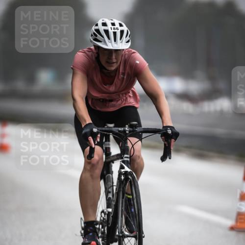 16.08.2026 - KN Förde Triathlon 2026 H.Heesch http://msf.ph/oto/9971641 16.08.2026 10:01:03 Radfahren 212, 243 meine-sportfotos.de