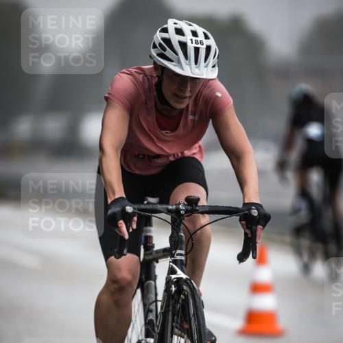 16.08.2026 - KN Förde Triathlon 2026 H.Heesch http://msf.ph/oto/9971645 16.08.2026 10:01:03 Radfahren 212, 243 meine-sportfotos.de