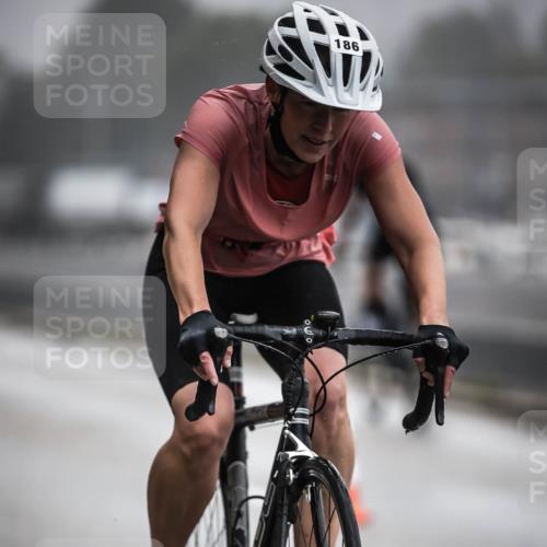 16.08.2026 - KN Förde Triathlon 2026 H.Heesch http://msf.ph/oto/9971647 16.08.2026 10:01:03 Radfahren 212, 243 meine-sportfotos.de