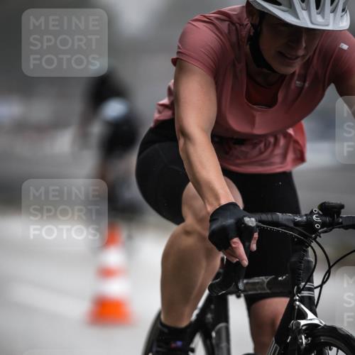 16.08.2026 - KN Förde Triathlon 2026 H.Heesch http://msf.ph/oto/9971651 16.08.2026 10:01:03 Radfahren 212, 243 meine-sportfotos.de