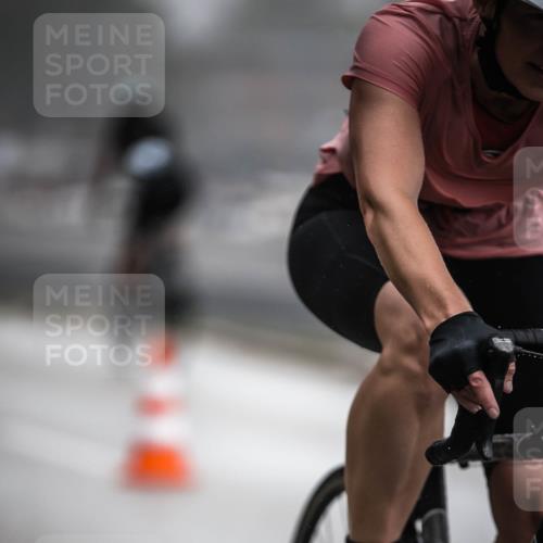 16.08.2026 - KN Förde Triathlon 2026 H.Heesch http://msf.ph/oto/9971652 16.08.2026 10:01:03 Radfahren 212, 243 meine-sportfotos.de