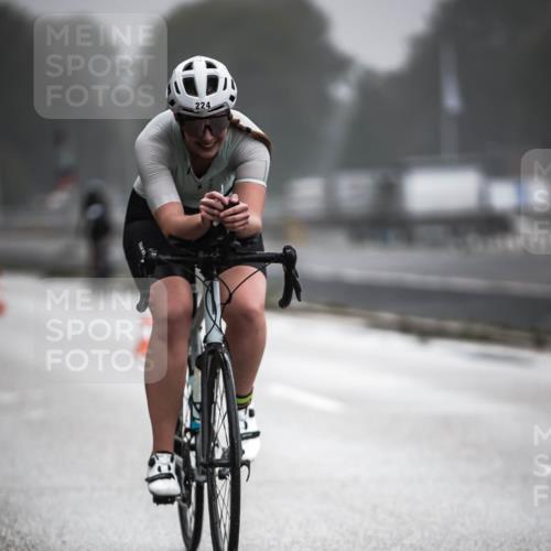 16.08.2026 - KN Förde Triathlon 2026 H.Heesch http://msf.ph/oto/9971661 16.08.2026 10:01:09 Radfahren 190, 212, 224 meine-sportfotos.de