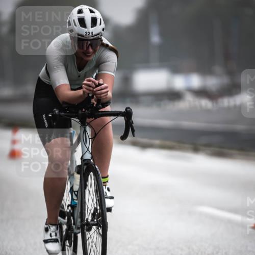 16.08.2026 - KN Förde Triathlon 2026 H.Heesch http://msf.ph/oto/9971666 16.08.2026 10:01:09 Radfahren 190, 212, 224 meine-sportfotos.de