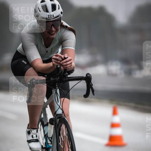 16.08.2026 - KN Förde Triathlon 2026 H.Heesch http://msf.ph/oto/9971673 16.08.2026 10:01:09 Radfahren 190, 212, 224 meine-sportfotos.de