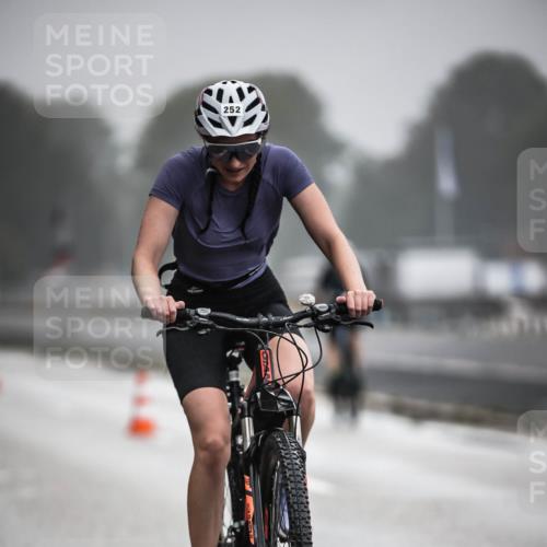 16.08.2026 - KN Förde Triathlon 2026 H.Heesch http://msf.ph/oto/9971692 16.08.2026 10:01:24 Radfahren 217, 252 meine-sportfotos.de