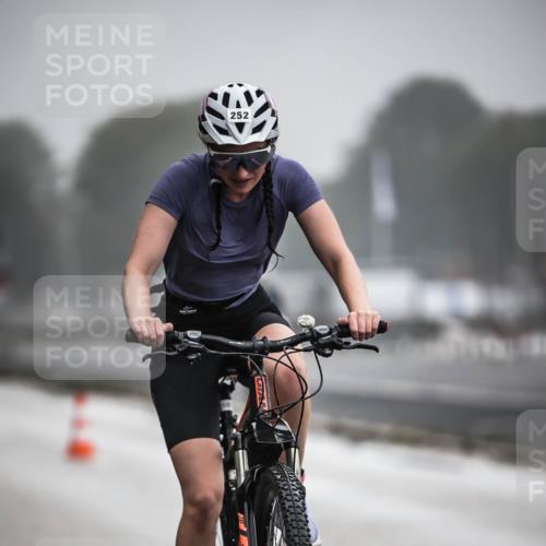 16.08.2026 - KN Förde Triathlon 2026 H.Heesch http://msf.ph/oto/9971695 16.08.2026 10:01:24 Radfahren 217, 252 meine-sportfotos.de