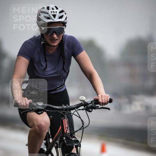 16.08.2026 - KN Förde Triathlon 2026 H.Heesch http://msf.ph/oto/9971703 16.08.2026 10:01:24 Radfahren 217, 252 meine-sportfotos.de