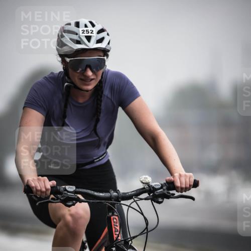 16.08.2026 - KN Förde Triathlon 2026 H.Heesch http://msf.ph/oto/9971705 16.08.2026 10:01:25 Radfahren 217, 252 meine-sportfotos.de