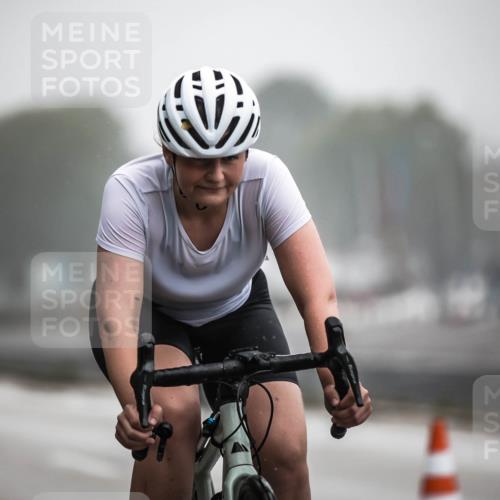 16.08.2026 - KN Förde Triathlon 2026 H.Heesch http://msf.ph/oto/9971716 16.08.2026 10:01:33 Radfahren 163, 191, 194 meine-sportfotos.de
