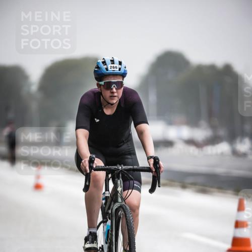 16.08.2026 - KN Förde Triathlon 2026 H.Heesch http://msf.ph/oto/9971910 16.08.2026 10:02:49 Radfahren 181, 233, 234, 253, 266 meine-sportfotos.de