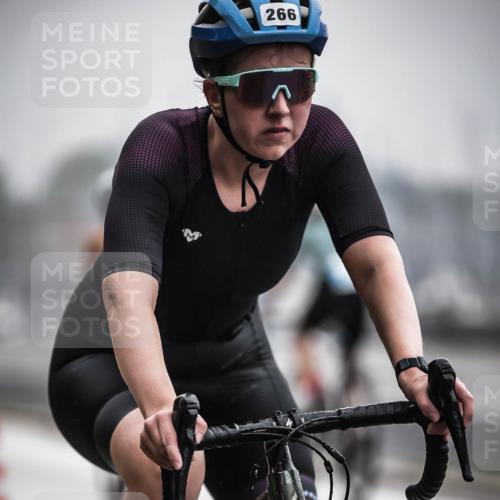 16.08.2026 - KN Förde Triathlon 2026 H.Heesch http://msf.ph/oto/9971923 16.08.2026 10:02:50 Radfahren 181, 233, 234, 253, 266 meine-sportfotos.de