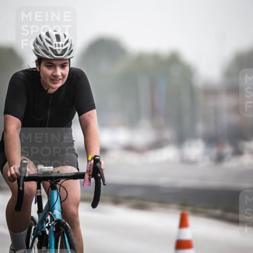 16.08.2026 - KN Förde Triathlon 2026 H.Heesch http://msf.ph/oto/9971937 16.08.2026 10:03:10 Radfahren 152, 193, 232 meine-sportfotos.de