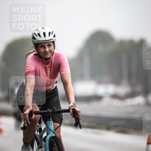 16.08.2026 - KN Förde Triathlon 2026 H.Heesch http://msf.ph/oto/9971975 16.08.2026 10:03:19 Radfahren 241, 244 meine-sportfotos.de