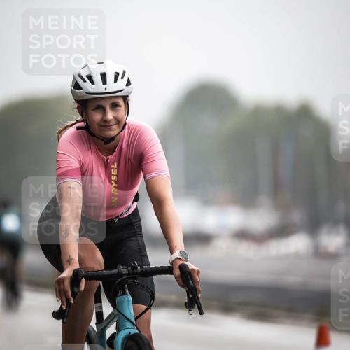 16.08.2026 - KN Förde Triathlon 2026 H.Heesch http://msf.ph/oto/9971977 16.08.2026 10:03:19 Radfahren 241, 244 meine-sportfotos.de