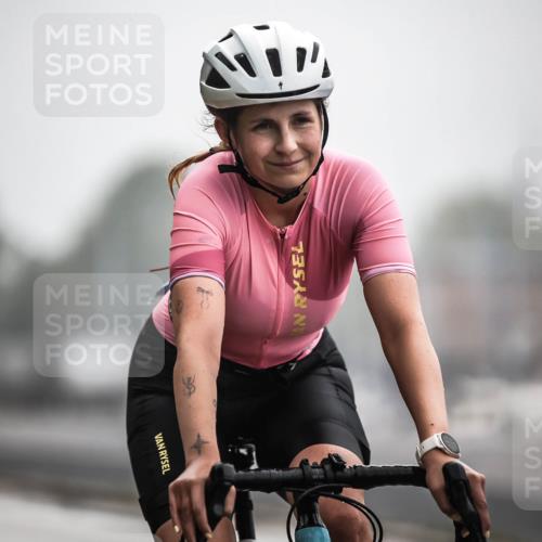 16.08.2026 - KN Förde Triathlon 2026 H.Heesch http://msf.ph/oto/9971985 16.08.2026 10:03:20 Radfahren 241, 244 meine-sportfotos.de