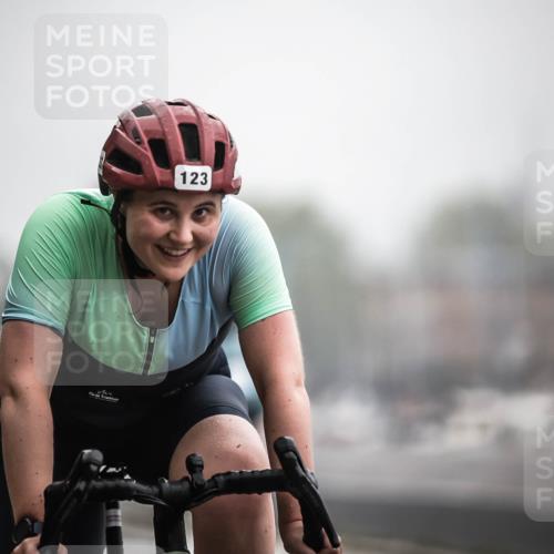 16.08.2026 - KN Förde Triathlon 2026 H.Heesch http://msf.ph/oto/9971990 16.08.2026 10:03:21 Radfahren 241, 244 meine-sportfotos.de
