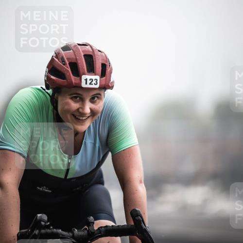 16.08.2026 - KN Förde Triathlon 2026 H.Heesch http://msf.ph/oto/9971992 16.08.2026 10:03:21 Radfahren 241, 244 meine-sportfotos.de