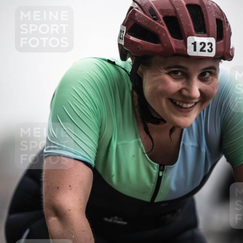16.08.2026 - KN Förde Triathlon 2026 H.Heesch http://msf.ph/oto/9971999 16.08.2026 10:03:21 Radfahren 241, 244 meine-sportfotos.de