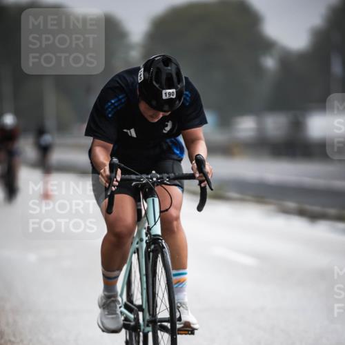 16.08.2026 - KN Förde Triathlon 2026 H.Heesch http://msf.ph/oto/9972060 16.08.2026 10:04:01 Radfahren 240 meine-sportfotos.de
