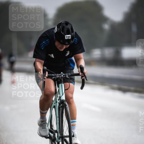 16.08.2026 - KN Förde Triathlon 2026 H.Heesch http://msf.ph/oto/9972061 16.08.2026 10:04:01 Radfahren 240 meine-sportfotos.de