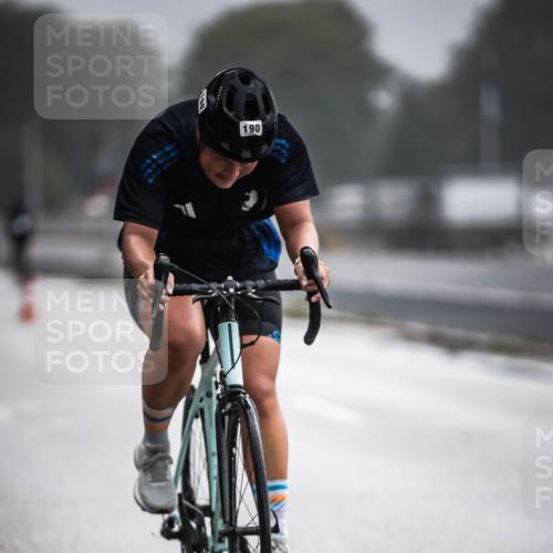 16.08.2026 - KN Förde Triathlon 2026 H.Heesch http://msf.ph/oto/9972062 16.08.2026 10:04:01 Radfahren 240 meine-sportfotos.de