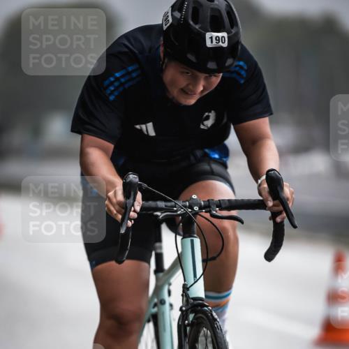 16.08.2026 - KN Förde Triathlon 2026 H.Heesch http://msf.ph/oto/9972072 16.08.2026 10:04:02 Radfahren 240 meine-sportfotos.de