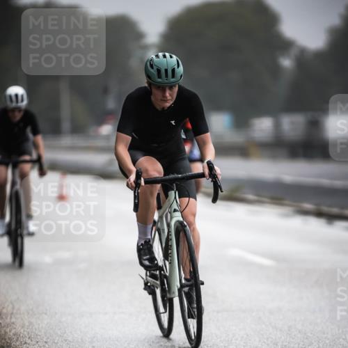 16.08.2026 - KN Förde Triathlon 2026 H.Heesch http://msf.ph/oto/9972078 16.08.2026 10:04:04 Radfahren 226, 240 meine-sportfotos.de