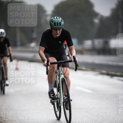16.08.2026 - KN Förde Triathlon 2026 H.Heesch http://msf.ph/oto/9972079 16.08.2026 10:04:04 Radfahren 226, 240 meine-sportfotos.de