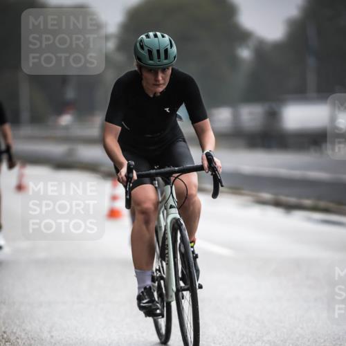 16.08.2026 - KN Förde Triathlon 2026 H.Heesch http://msf.ph/oto/9972081 16.08.2026 10:04:04 Radfahren 226, 240 meine-sportfotos.de