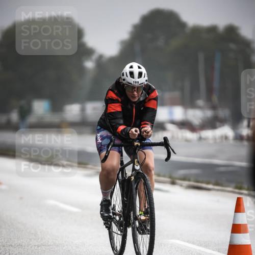 16.08.2026 - KN Förde Triathlon 2026 H.Heesch http://msf.ph/oto/9972087 16.08.2026 10:04:05 Radfahren 226, 240 meine-sportfotos.de