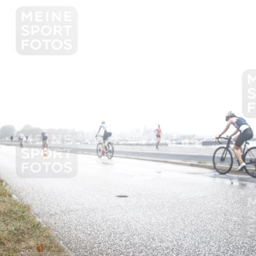 16.08.2026 - KN Förde Triathlon 2026 H.Heesch http://msf.ph/oto/9972115 16.08.2026 09:51:08 Radfahren 133, 167 meine-sportfotos.de