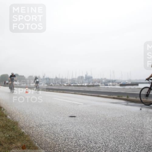 16.08.2026 - KN Förde Triathlon 2026 H.Heesch http://msf.ph/oto/9972144 16.08.2026 09:52:44 Radfahren 129, 242, 253 meine-sportfotos.de
