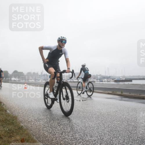 16.08.2026 - KN Förde Triathlon 2026 H.Heesch http://msf.ph/oto/9972166 16.08.2026 09:53:39 Radfahren 126, 137, 141, 167, 179, 211, 233, 234 meine-sportfotos.de