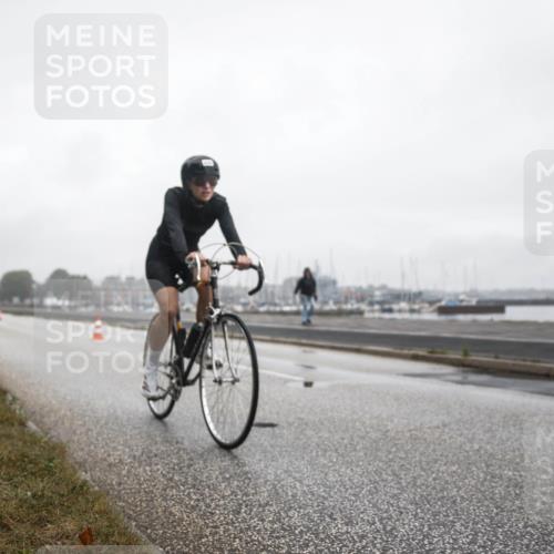 16.08.2026 - KN Förde Triathlon 2026 H.Heesch http://msf.ph/oto/9972209 16.08.2026 09:55:21 Radfahren 112, 235, 240 meine-sportfotos.de