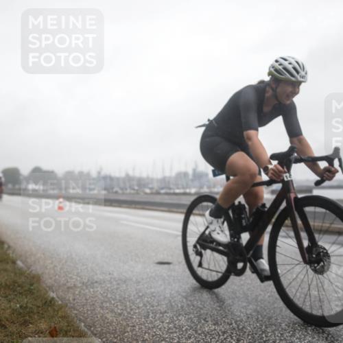16.08.2026 - KN Förde Triathlon 2026 H.Heesch http://msf.ph/oto/9972230 16.08.2026 09:56:28 Radfahren 108, 172, 225, 261 meine-sportfotos.de