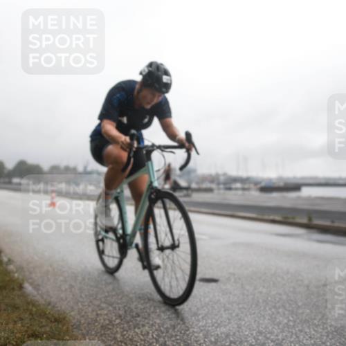 16.08.2026 - KN Förde Triathlon 2026 H.Heesch http://msf.ph/oto/9972357 16.08.2026 10:04:03 Radfahren 240 meine-sportfotos.de