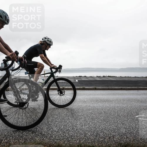 16.08.2026 - KN Förde Triathlon 2026 H.Heesch http://msf.ph/oto/9972367 16.08.2026 10:04:13 Radfahren 227, 228 meine-sportfotos.de