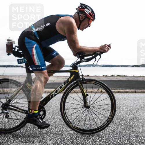 16.08.2026 - KN Förde Triathlon 2026 H.Heesch http://msf.ph/oto/9972713 16.08.2026 11:04:34 Radfahren 321, 327 meine-sportfotos.de