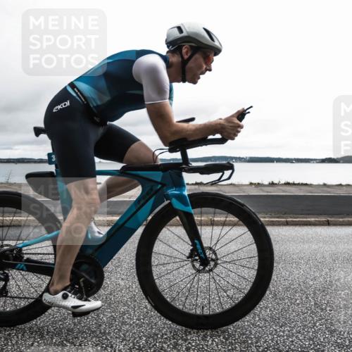 16.08.2026 - KN Förde Triathlon 2026 H.Heesch http://msf.ph/oto/9972751 16.08.2026 11:07:38 Radfahren 330, 350, 355 meine-sportfotos.de