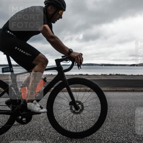16.08.2026 - KN Förde Triathlon 2026 H.Heesch http://msf.ph/oto/9972882 16.08.2026 11:13:59 Radfahren 320, 373, 381, 402, 409 meine-sportfotos.de