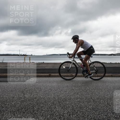 16.08.2026 - KN Förde Triathlon 2026 H.Heesch http://msf.ph/oto/9972885 16.08.2026 11:14:07 Radfahren 337, 373, 401, 402 meine-sportfotos.de