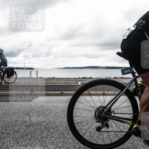 16.08.2026 - KN Förde Triathlon 2026 H.Heesch http://msf.ph/oto/9972980 16.08.2026 11:18:56 Radfahren 310, 312, 356, 384, 425 meine-sportfotos.de