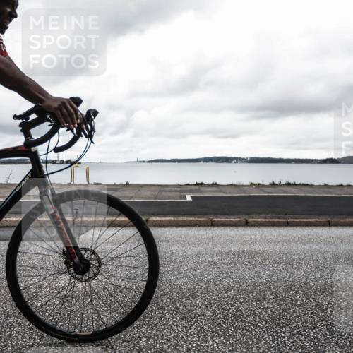 16.08.2026 - KN Förde Triathlon 2026 H.Heesch http://msf.ph/oto/9972995 16.08.2026 11:19:26 Radfahren 305, 305, 346, 351, 377, 801 meine-sportfotos.de