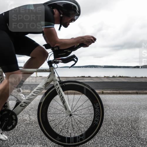 16.08.2026 - KN Förde Triathlon 2026 H.Heesch http://msf.ph/oto/9973015 16.08.2026 11:20:13 Radfahren 311, 325 meine-sportfotos.de