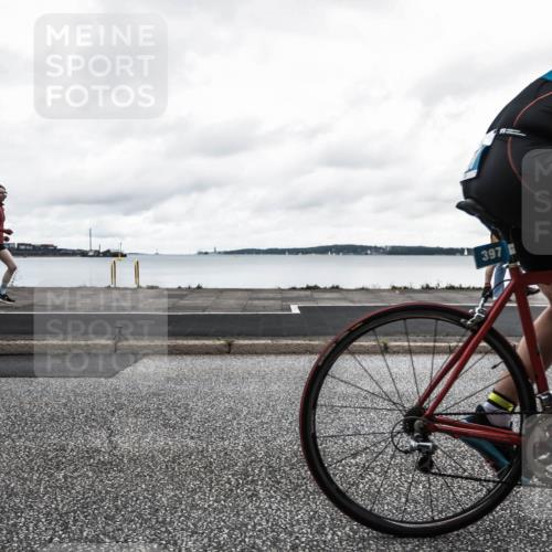 16.08.2026 - KN Förde Triathlon 2026 H.Heesch http://msf.ph/oto/9973059 16.08.2026 11:22:19 Radfahren 329, 375, 397, 400 meine-sportfotos.de