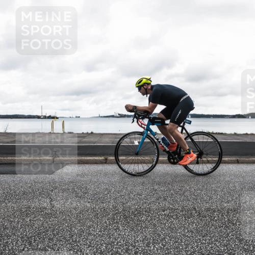16.08.2026 - KN Förde Triathlon 2026 H.Heesch http://msf.ph/oto/9973112 16.08.2026 11:24:44 Radfahren 345, 361, 400 meine-sportfotos.de
