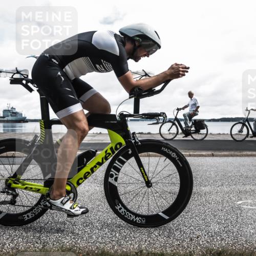 16.08.2026 - KN Förde Triathlon 2026 H.Heesch http://msf.ph/oto/9973206 16.08.2026 11:28:01 Radfahren 301, 356 meine-sportfotos.de