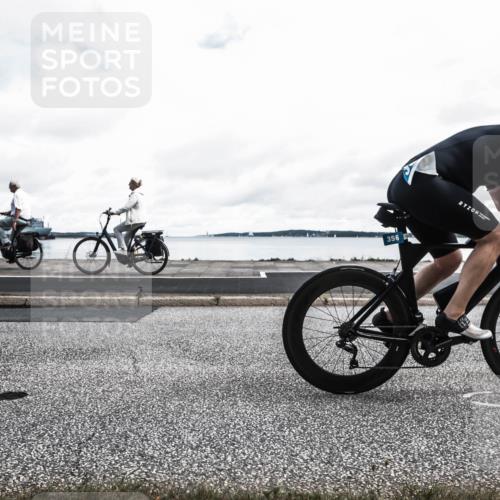 16.08.2026 - KN Förde Triathlon 2026 H.Heesch http://msf.ph/oto/9973208 16.08.2026 11:28:04 Radfahren 301, 356 meine-sportfotos.de